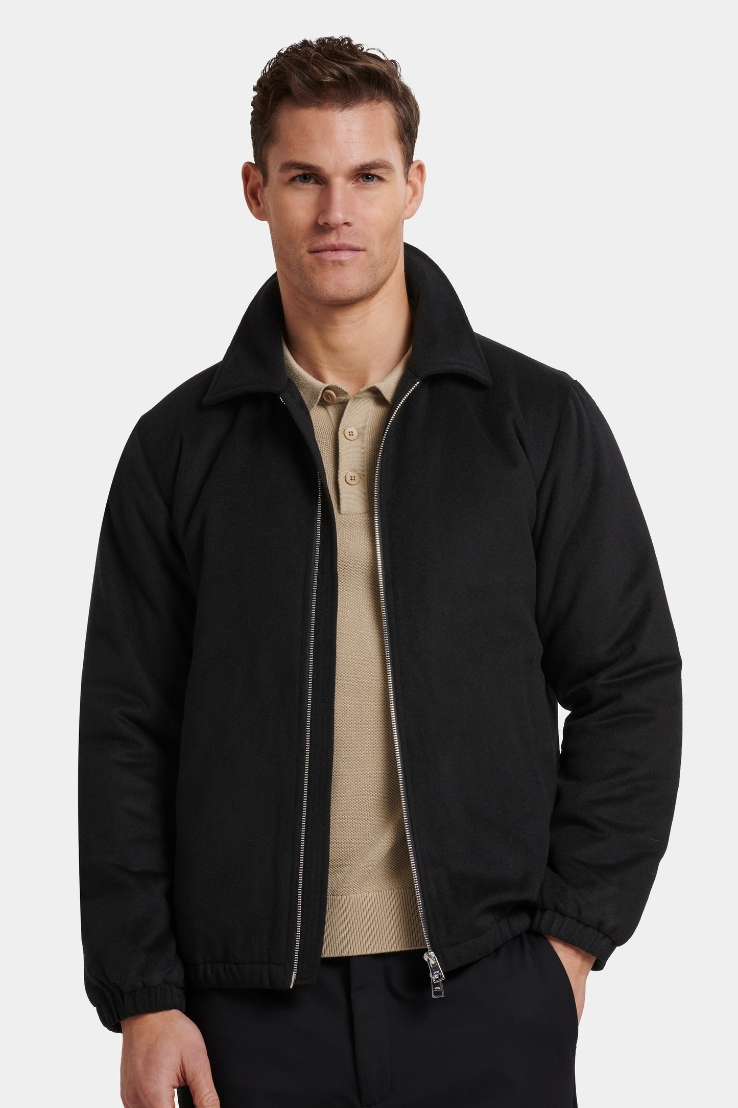 LA CHAQUETA DE CACHEMIRA VICTOR Aeteker
