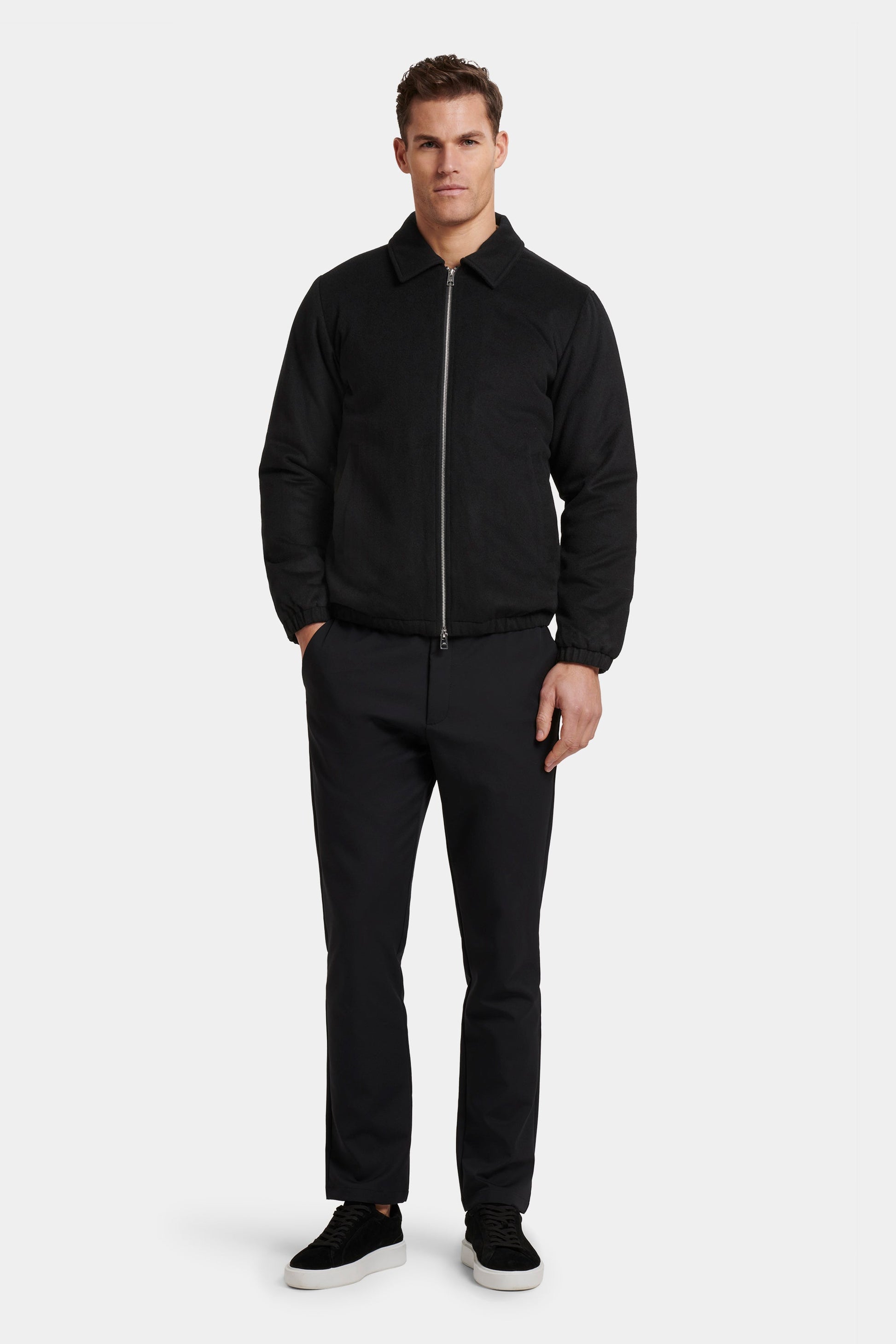 LA CHAQUETA DE CACHEMIRA VICTOR Aeteker