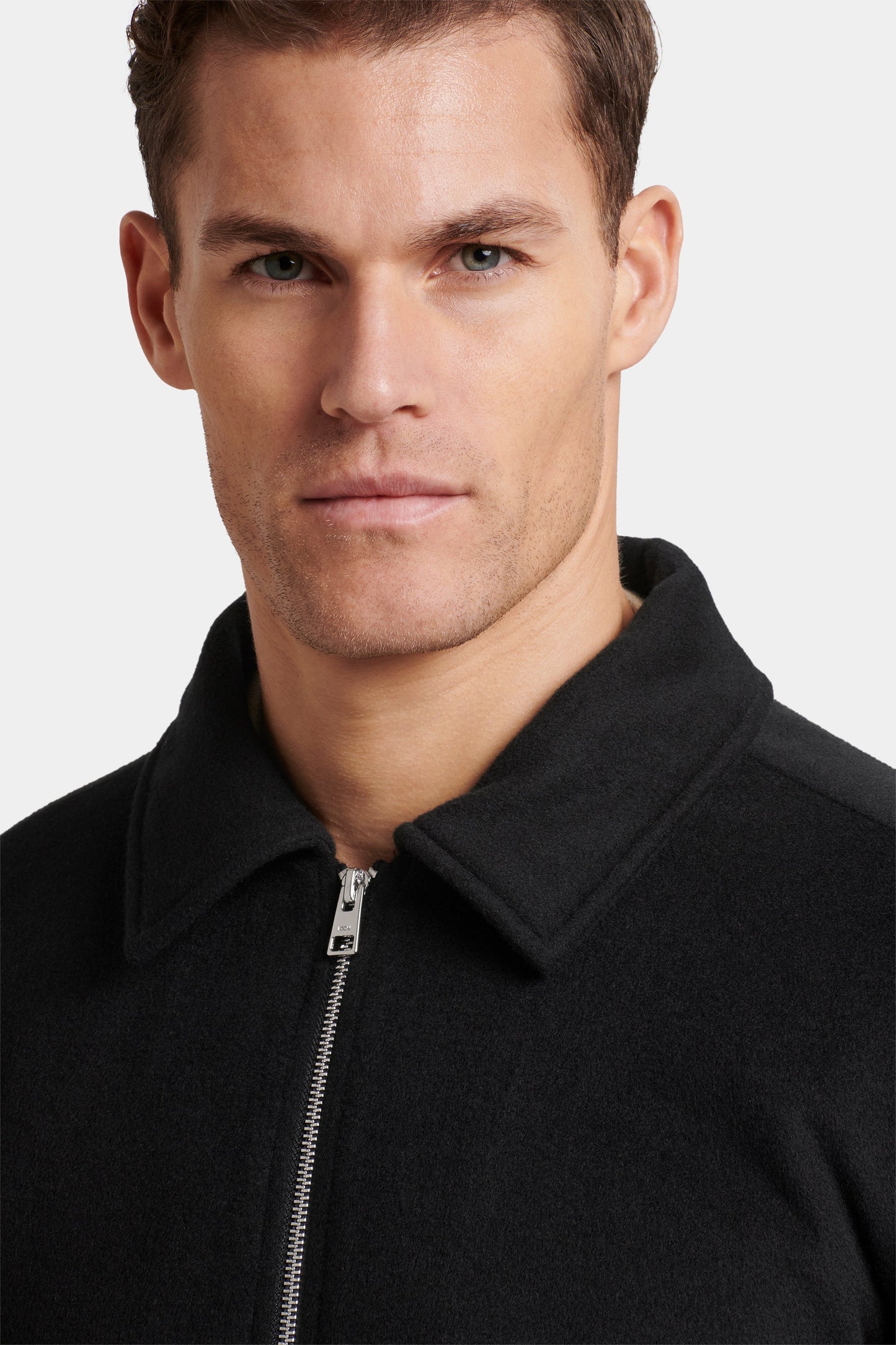 LA CHAQUETA DE CACHEMIRA VICTOR Aeteker