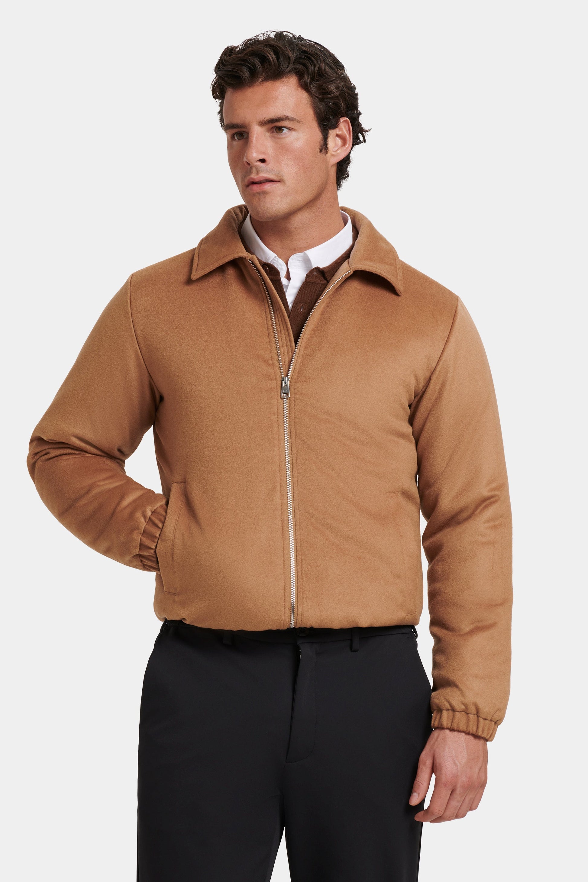 LA CHAQUETA DE CACHEMIRA VICTOR Aeteker