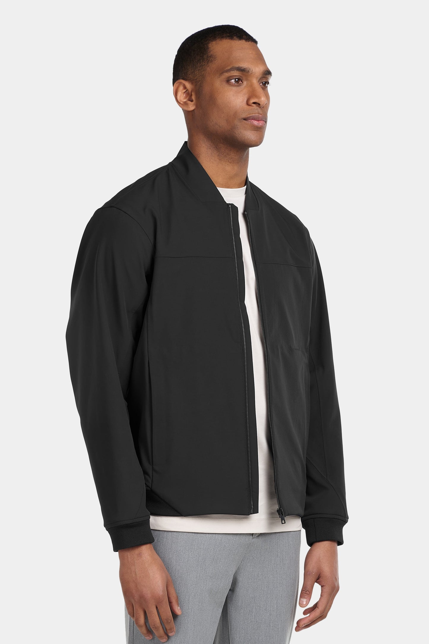 LA CHAQUETA BOMBER TÉCNICA Aeteker